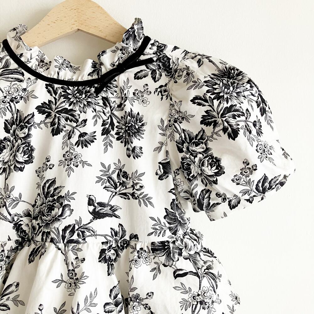 Janie and Jack Girls Dress Sz 4 Floral Print Black White Puff Sleeve Tiered - Picture 2 of 9